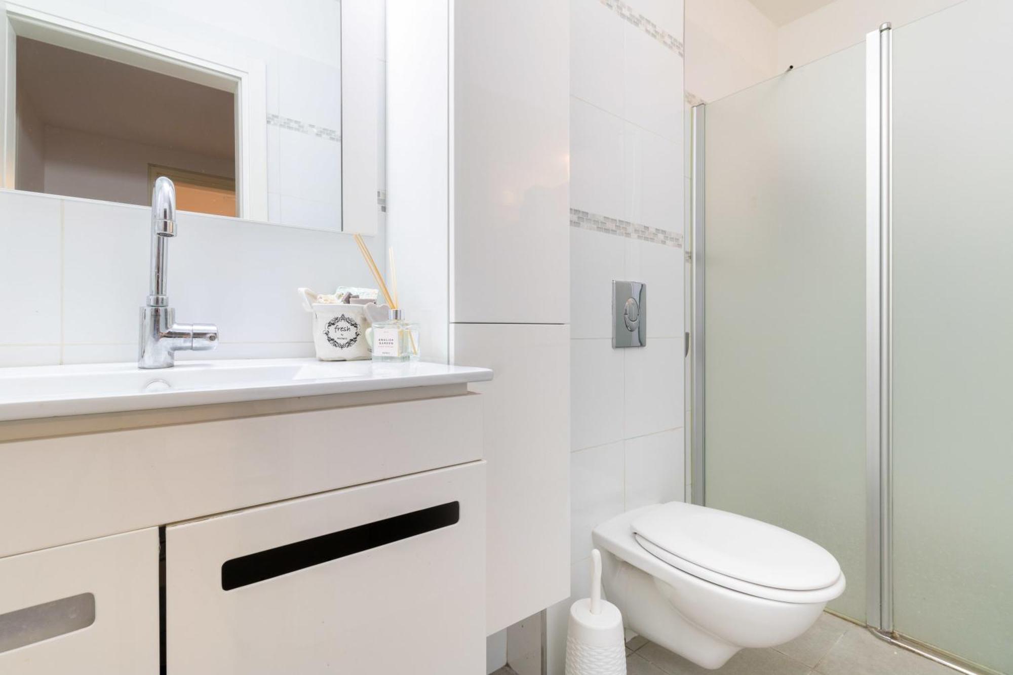 Apartment Kook Isrentals - In Center