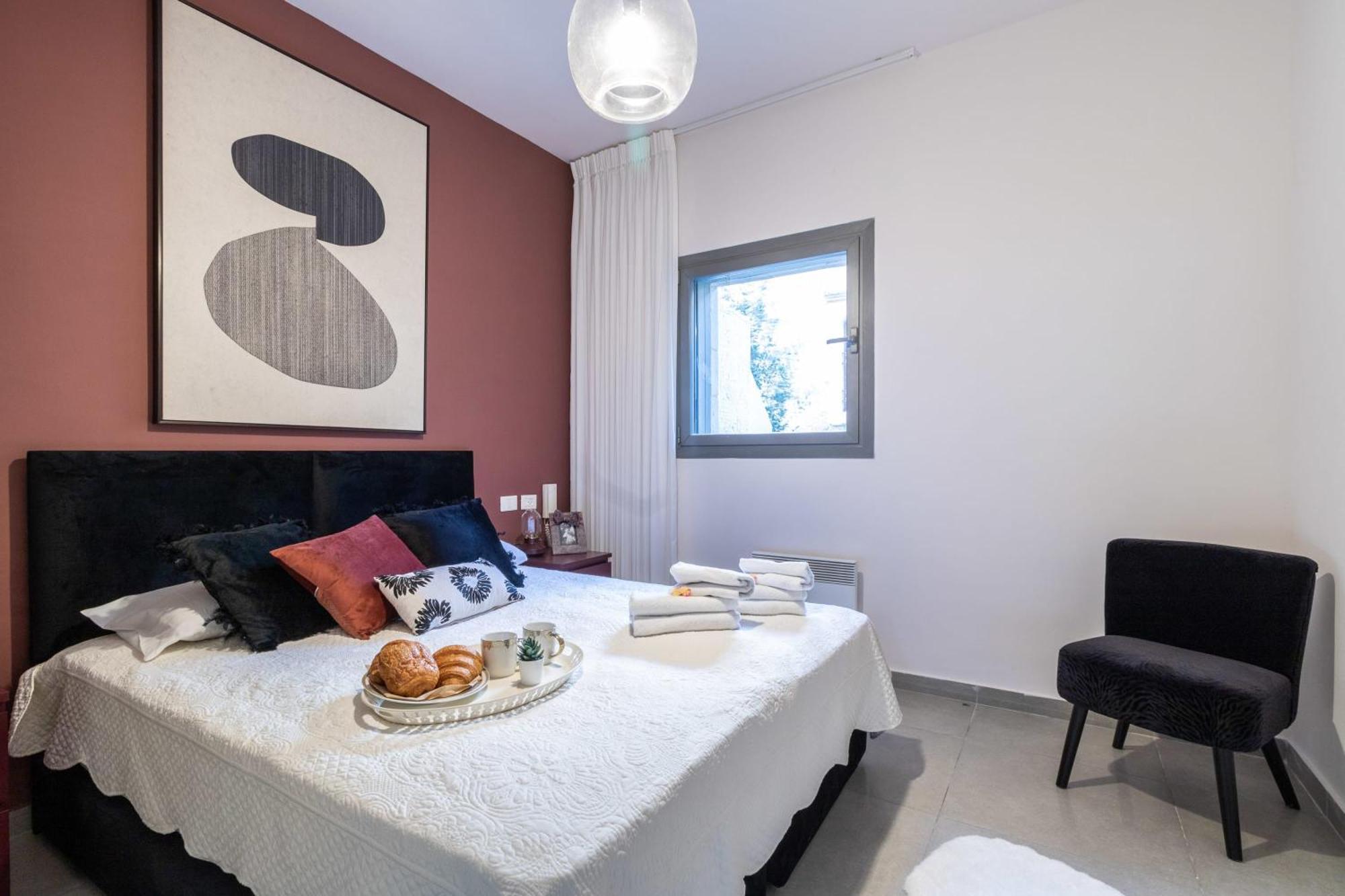 Kook Isrentals - In Center * Jerusalem